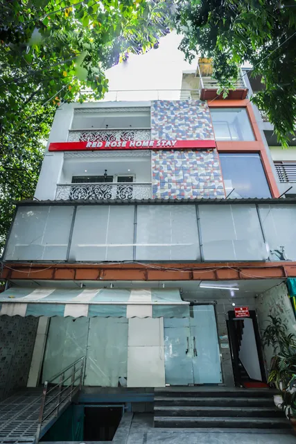 Red Rose - Rooms with Kitchenette Near Aimms