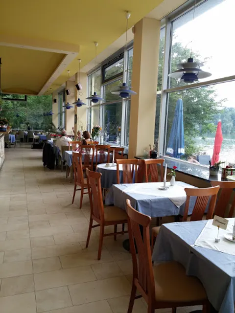 Ormos by Milchhäuschen