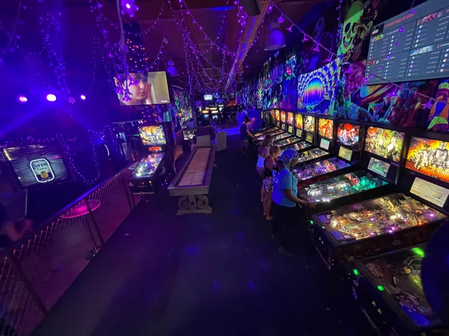 Play Money Pinball Arcade Bar- Stuart
