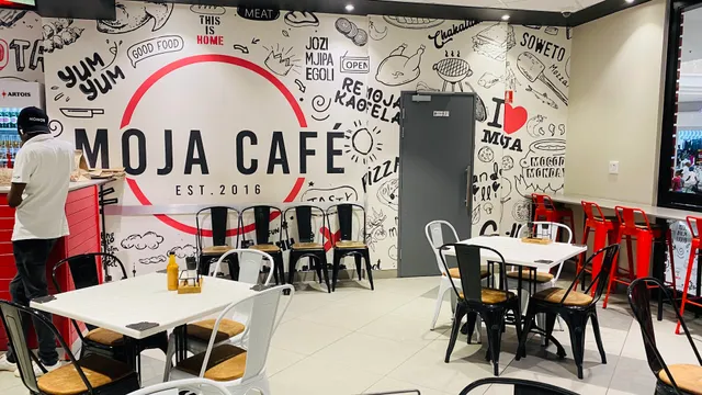 Moja Café