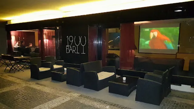 Bar 1900