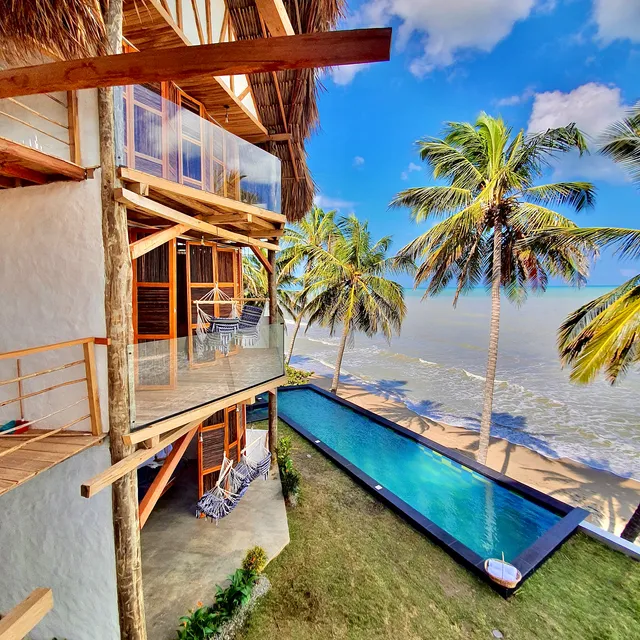 RCH LUXURY HOTEL & POOL