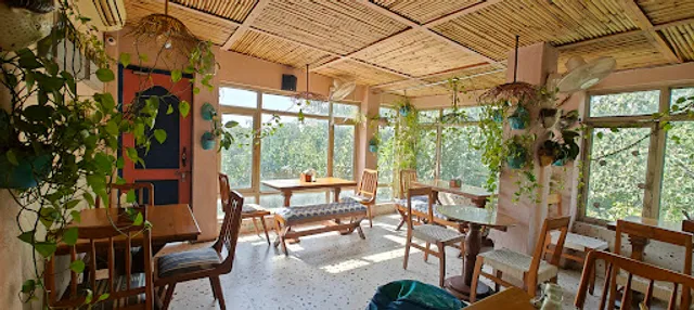 The Potbelly Rooftop Cafe