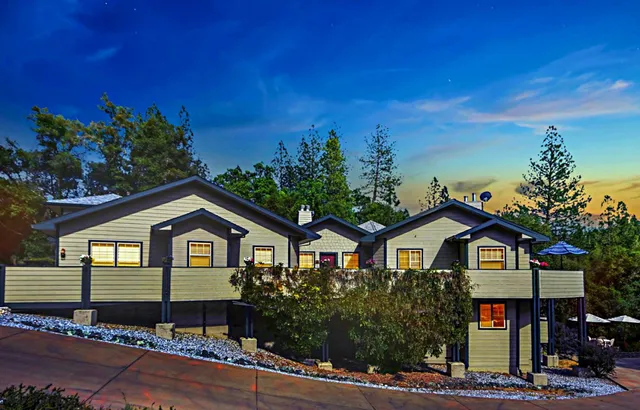 Lucinda's Country Inn