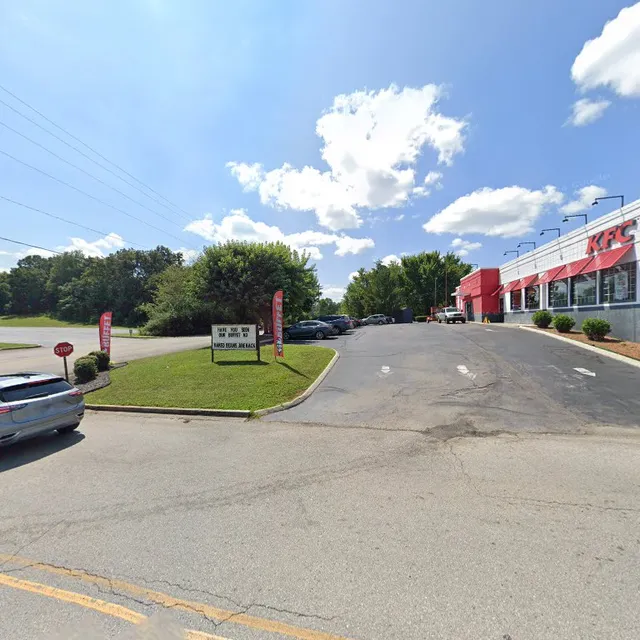 West Towne Plaza Shopping Center