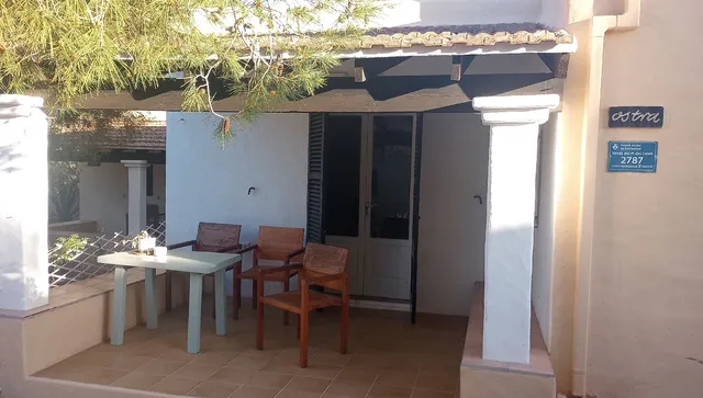 Astbury Can Miquel Martí Bungalows