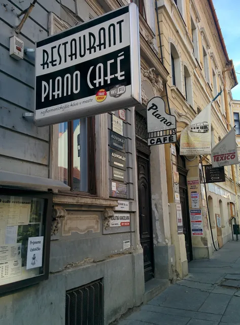 Piano Café