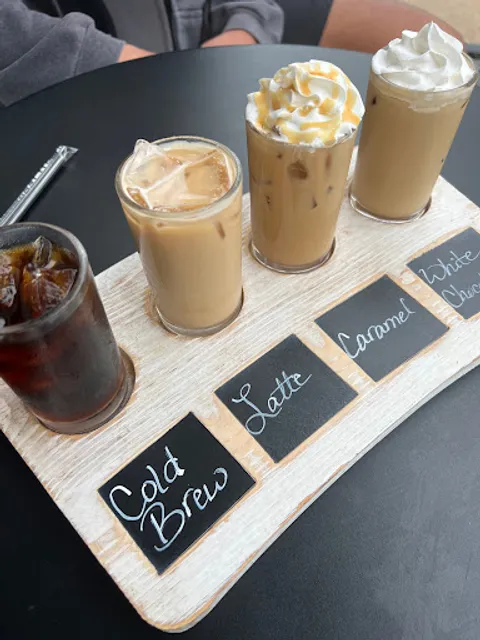 The Blend (Central Ave) Coffee and Cocktails