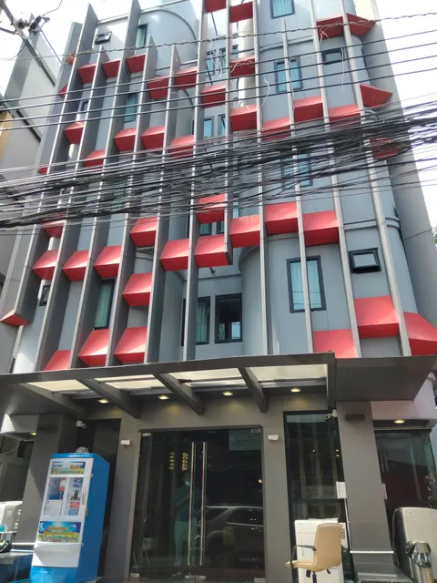 Pratunam Atrium Hotel