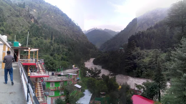 OYO 44133 Bicycle Cafe & Guest House