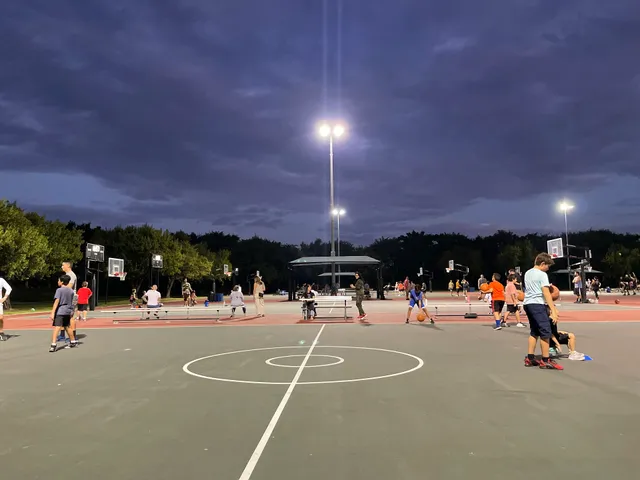Weston Regional Park - Basketball Courts