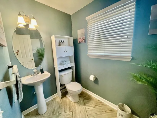 SEA Coast Court 37242