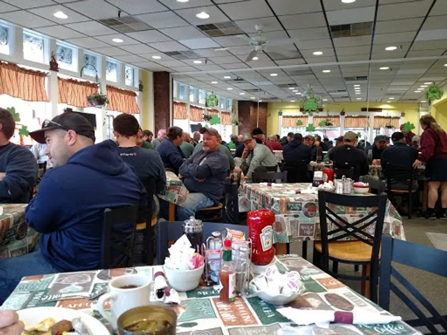 The Nook Breakfast & Lunch