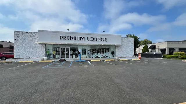 Premium Lounge