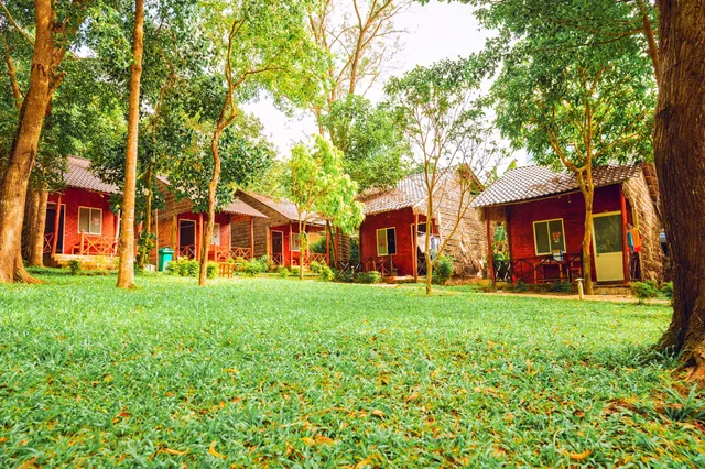 Minh Vượng Village Resort & Restaurant