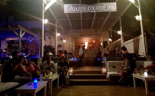 Radys Cocktail Bar