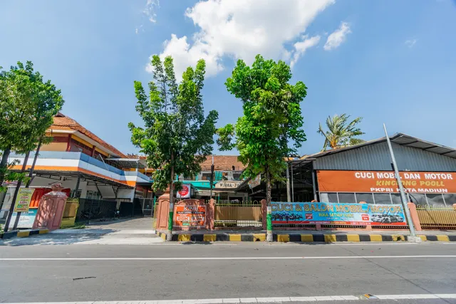 Hotel O Central Madiun Near Stasiun Kota Madiun