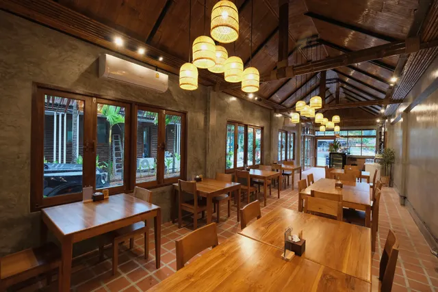 ครัวข้างเริน Krua Kang Roan