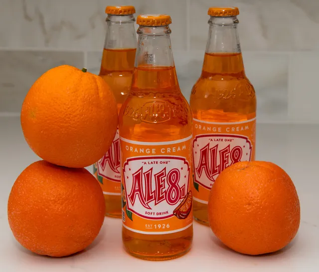 Ale-8-One Bottling Co
