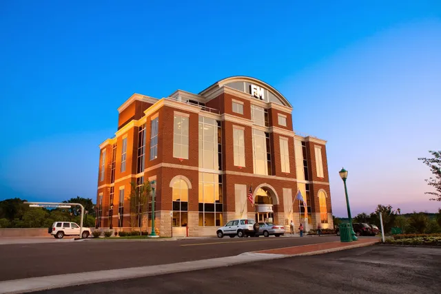F&M Bank Clarksville - Downtown