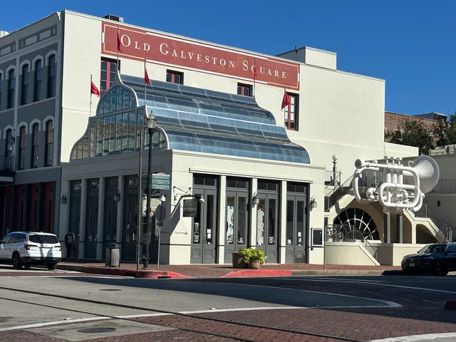 Old Galveston Square