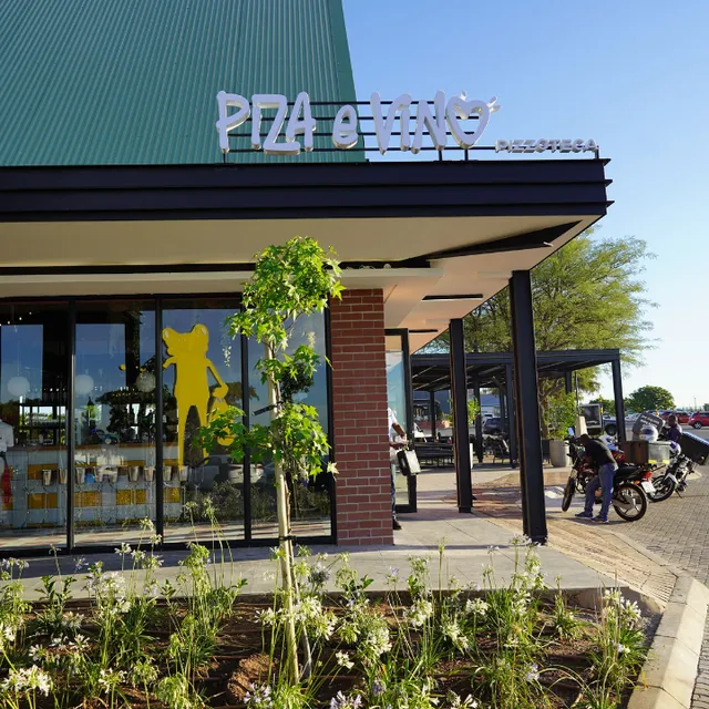 Piza ē Vino Leaping Frog, Fourways