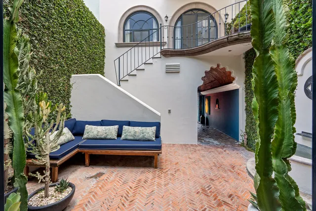 Casa Delphine Hotel Boutique