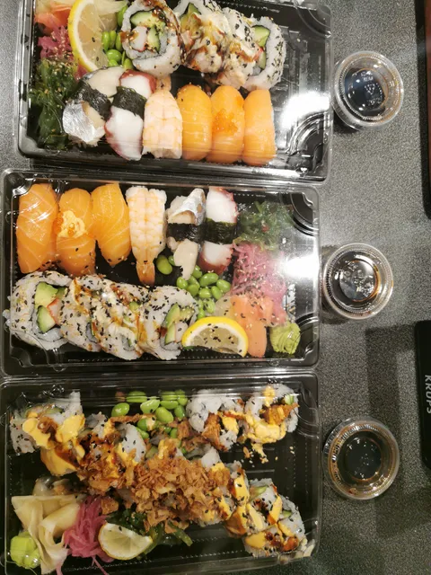 Maamaa Sushi