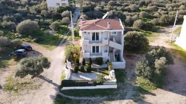 Helen's Sounio Apartments