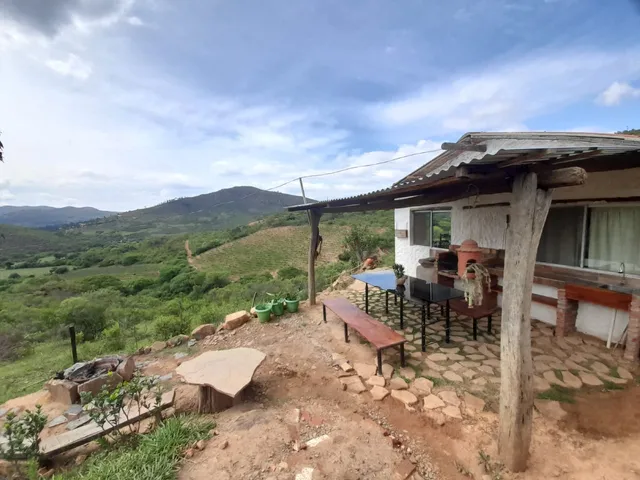 Cabañas Viñedos Montaño y Mendoza