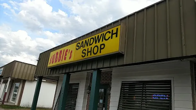 Subbie's