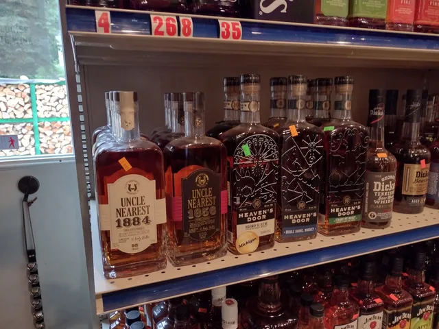 Grumpy's Corner Store