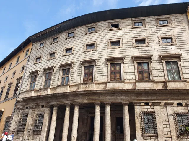 Palazzo Massimo alle Colonne