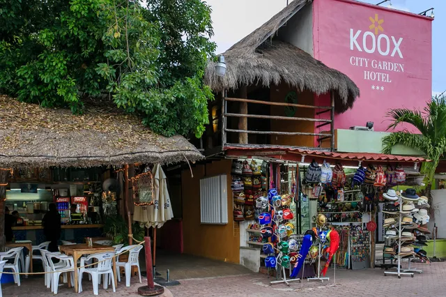 Koox City Garden Hotel