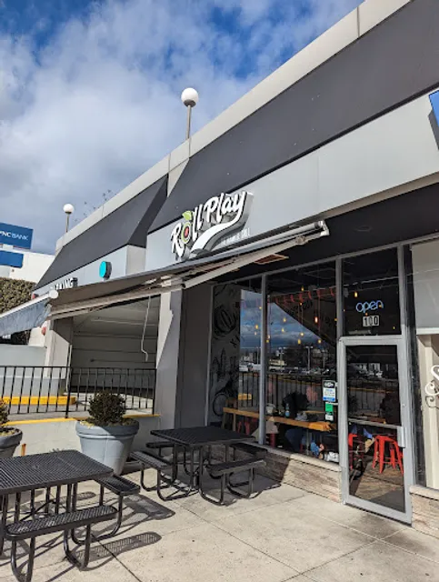 Roll Play: Viet Food that Loves You Too!