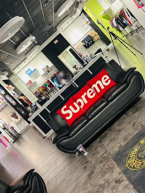 Deadstock Sneaker Boutique LLC