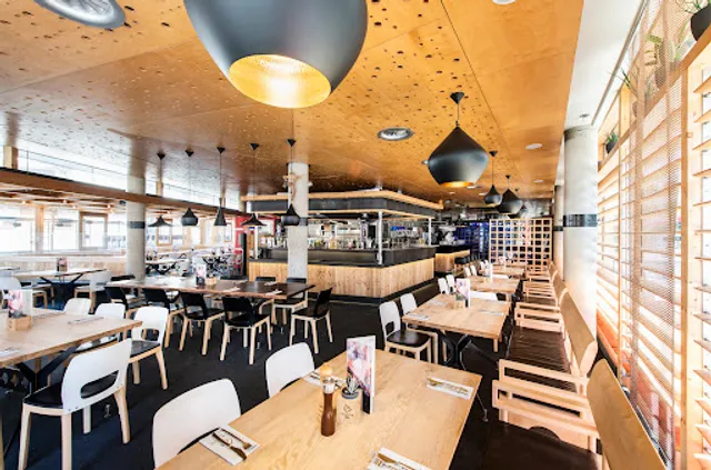 fire & ice RESTAURANT / LIVING ISCHGL