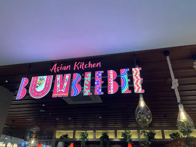 アジアンビストロBUMBLEBEE イオンスタイル新浦安