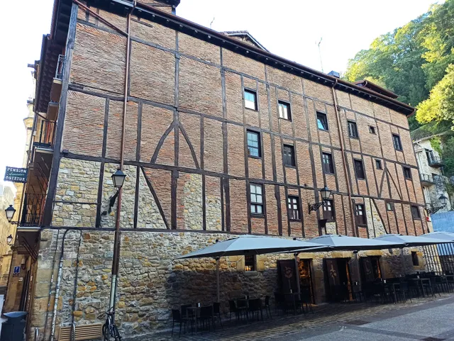 Donostiako Elizbarruti Museoa