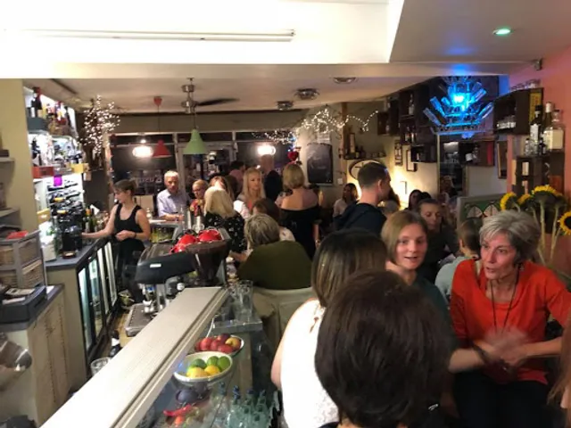 Notty's Cocktail & Wine Bar