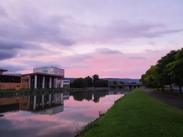 Cass Park Park and Walk