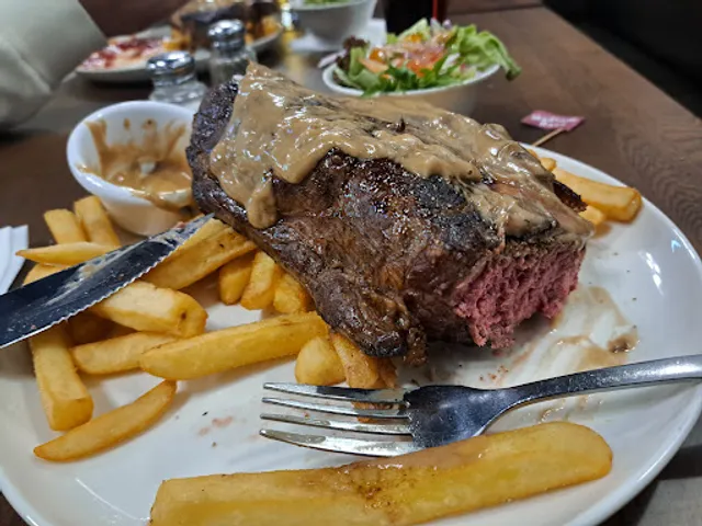 Neighbourhood - Bar & Restaurant Palmerston North