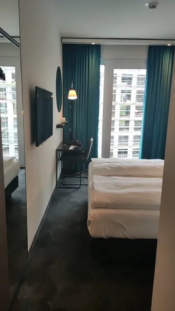 Hotel Motel One Köln-Messe