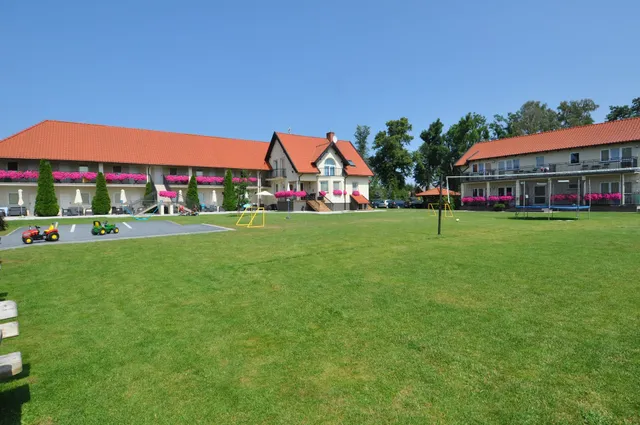 Szczuka Agnieszka i Marcin. Guest "Sand House"