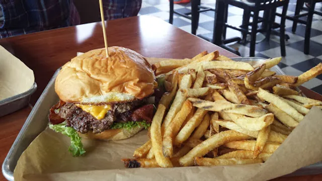 MOOYAH Burgers, Fries & Shakes