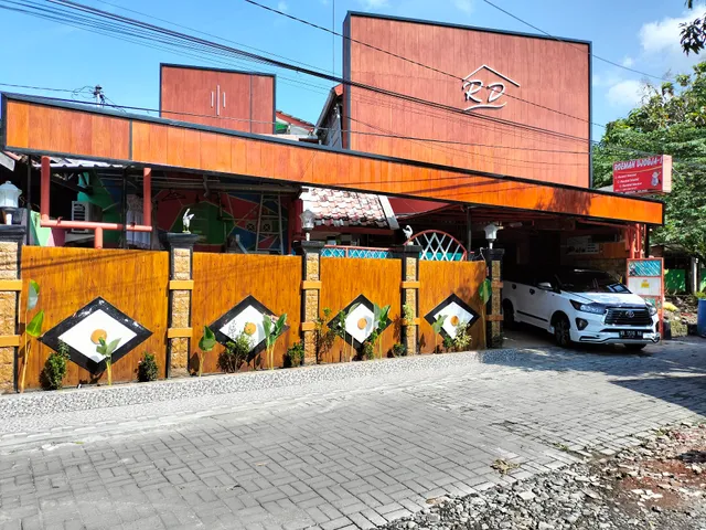 Roemah Djogja Guest House