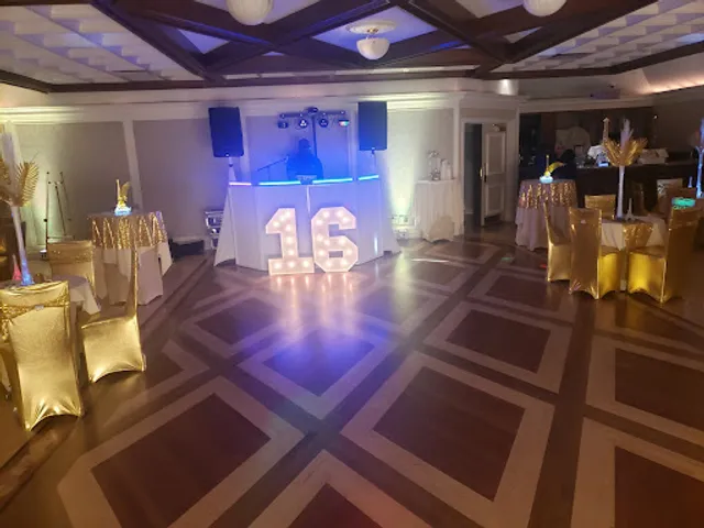 The Waters Edge at Giovanni's