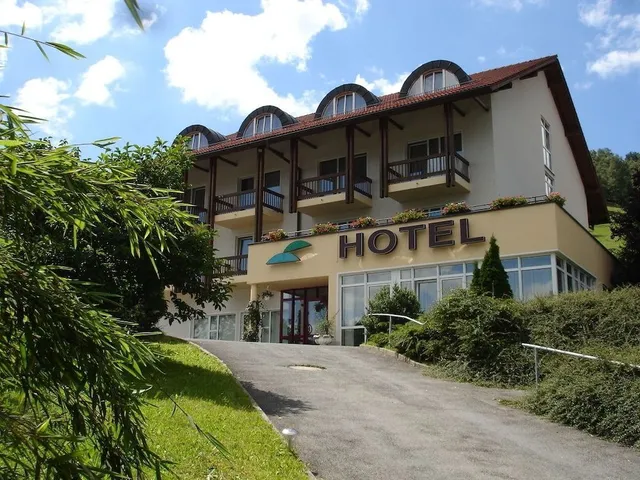 Hotel " Mühlbergblick "
