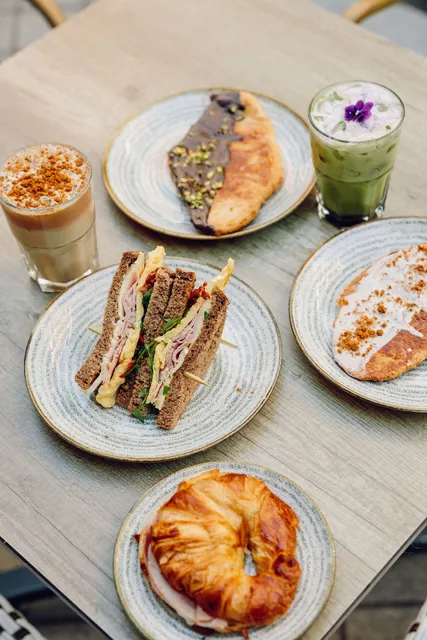 Santagloria Coffee & Bakery