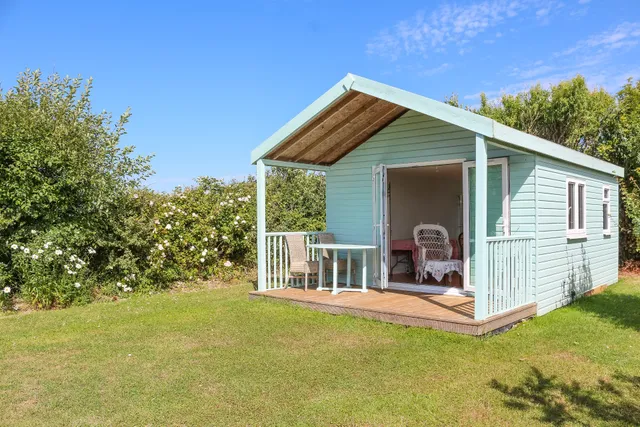 Jurassic Apartments, Martleaves Farm